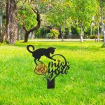 Cat Memorial Grave Marker | Metal Pet Memorial Stake with 'Miss You' Sign and Grave Flowers
